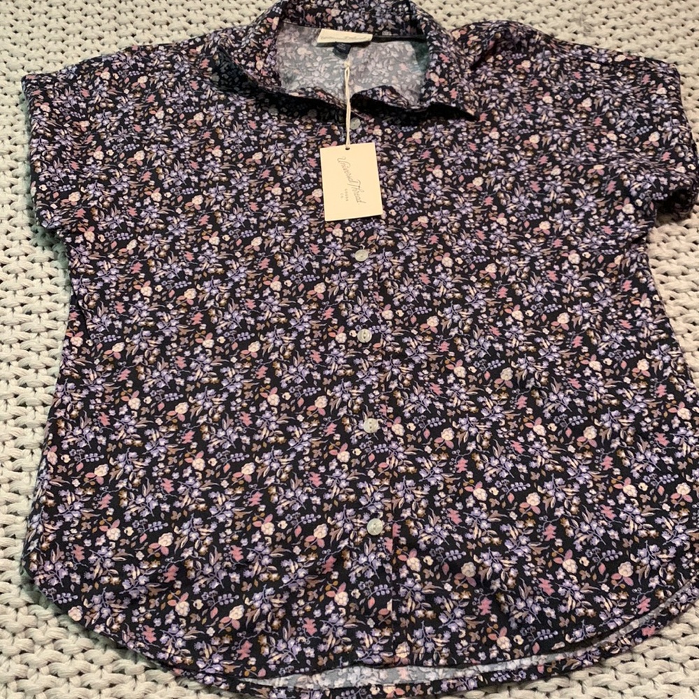 Floral button up - Picture 1 of 1